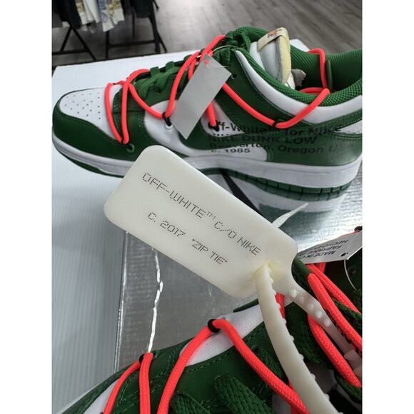 Size 9.5 - Nike x Off-White Dunk Low Pine Green CT0856-100